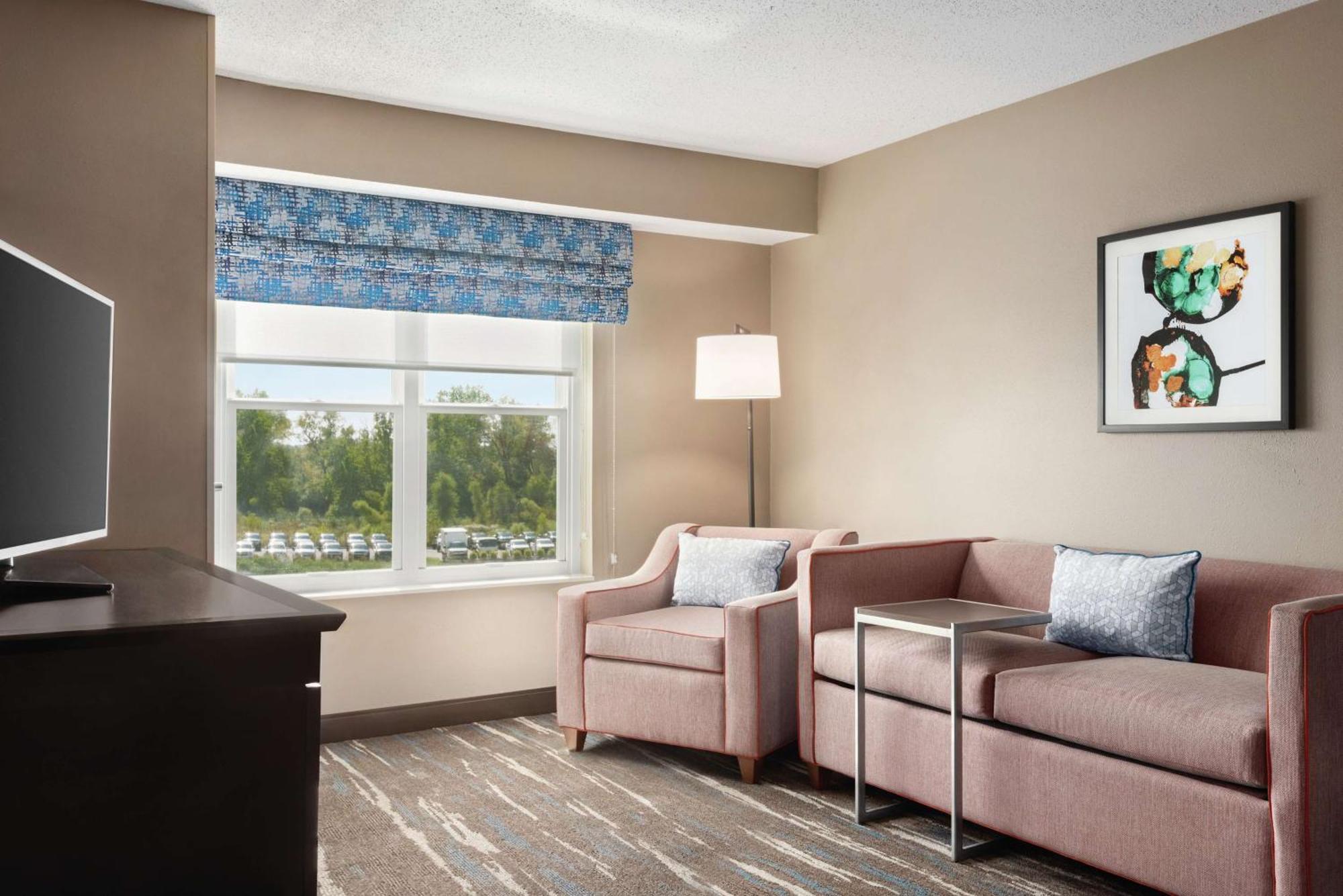 Hampton Inn & Suites Fort Wayne-North Exterior photo