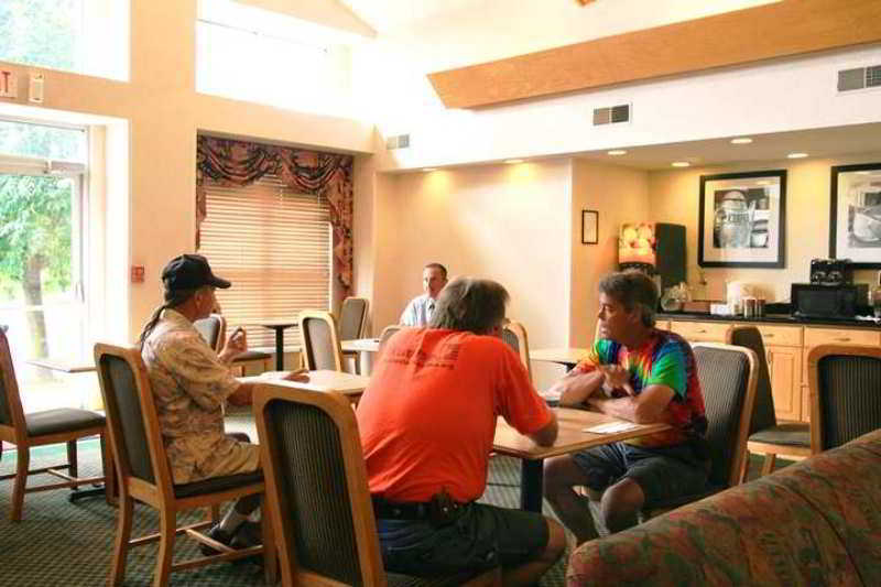 Hampton Inn & Suites Fort Wayne-North Restaurant photo
